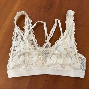 Aerie Bralet, off white/cream floral lace -size small - new w/o tags